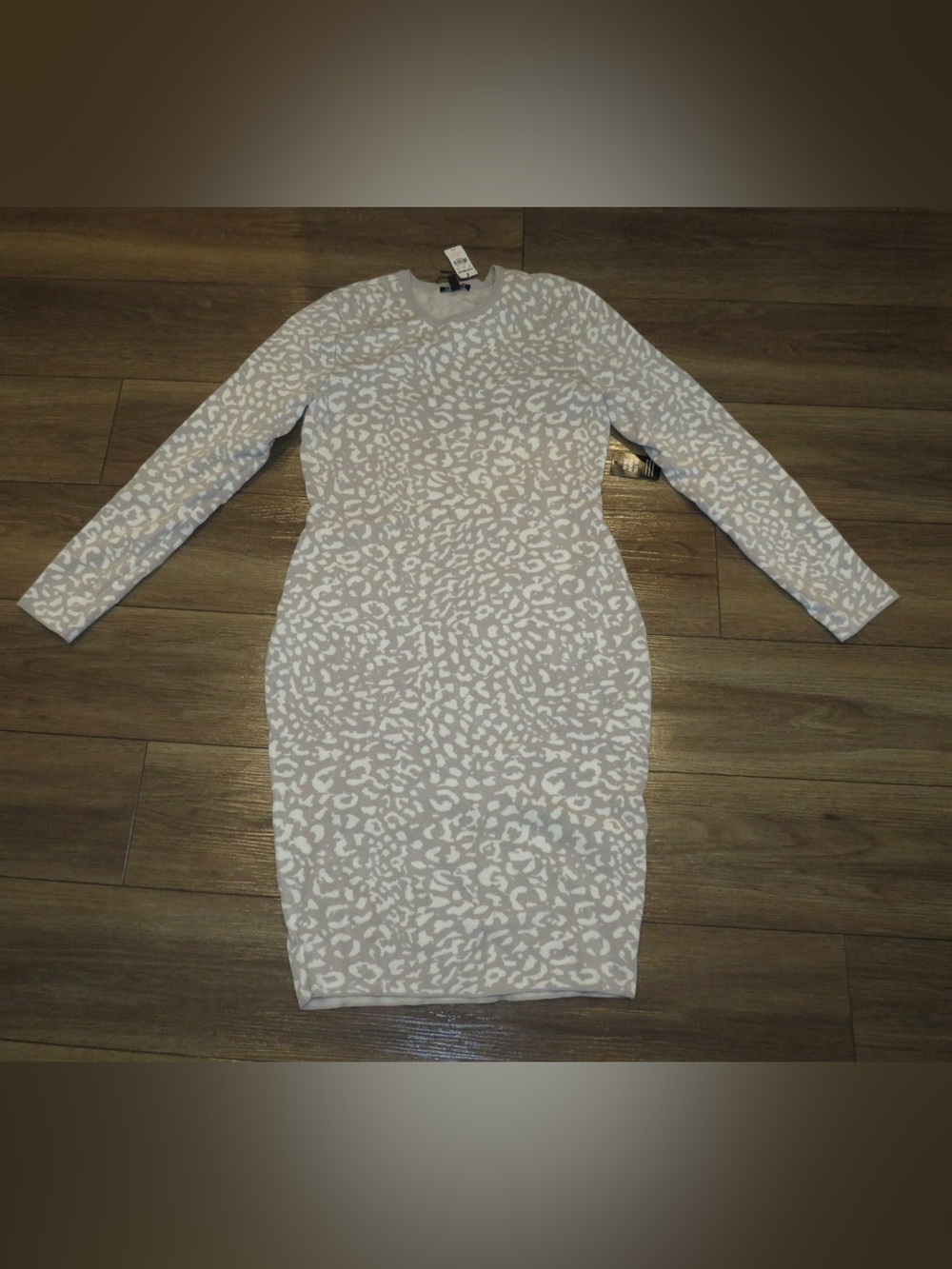 Express gray & White Leopard-Print Long Sleeve Bodycon Dress